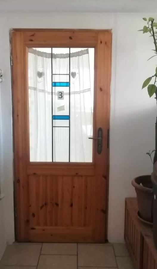 Moss'S Economy Apartment Тимишоара Екстериор снимка
